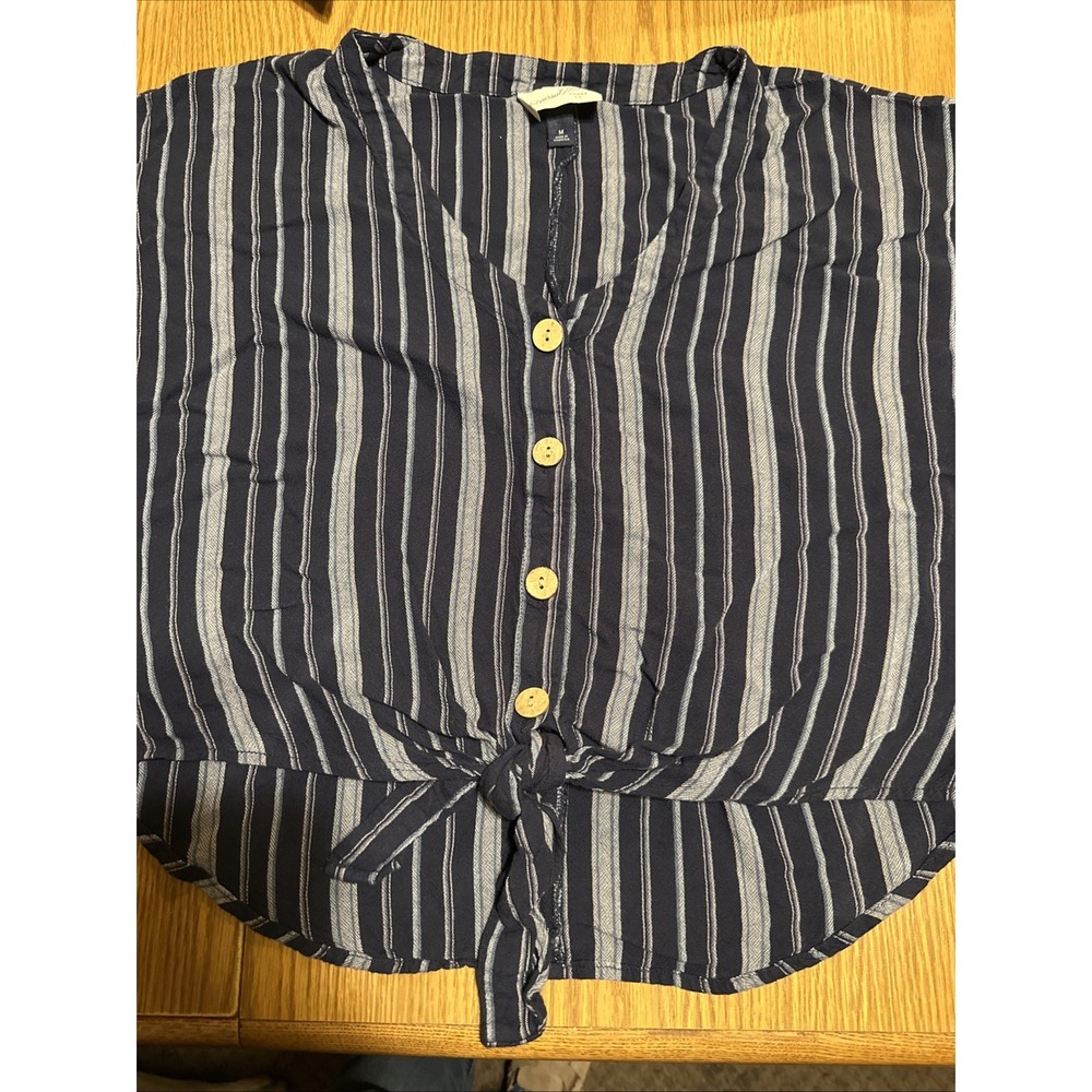 Universal Thread Goods Co. Womens Shortsleeve Blue Stripe Shirt size M Tie front